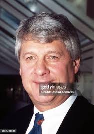 45 Max Lorenz Football Player Stock Photos, High-Res Pictures, and Images