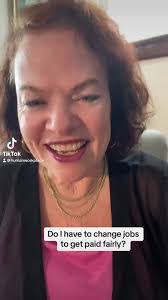 Wendy Pinkham's Instagram, Twitter & Facebook