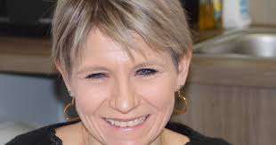 Saint-Maurice-en-Gourgois. 70 personnes chantent ou jouent au badminton au  Culot gargomançois