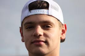 Western Mass Machine 上传了80 张新照片到相册：Fall bull dog bash 2019' 。