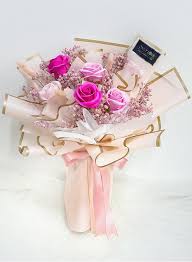 Loving this modern yet boho wedding bouquet in white with dyed pampas grass. Sf17 Soap Rose Bouquet Same Day Flower Delivery To Malaysia Only Love Florist Gifts