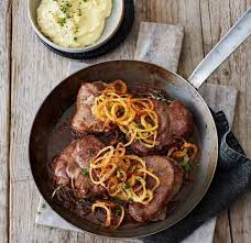 Wildschweinmedaillons Mit Rostwiebeln Rezept Essen Und Trinken Rezepte Schweine Medaillons Essen