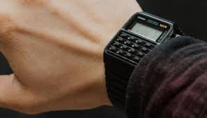 Lift your spirits with funny jokes, trending memes, entertaining gifs, inspiring stories, viral videos, and so much. Casio F 91w Robust Gunstig Und Die Gefahrlichste Uhr Der Welt