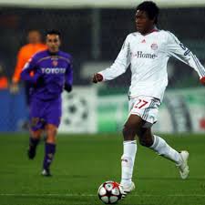 Emotionaler abschied von david alaba! David Alaba Gutes Zeugnis Von Trainer Louis Van Gaal Fc Bayern