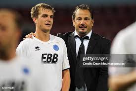 556 Dean Holdsworth Photos & High Res Pictures