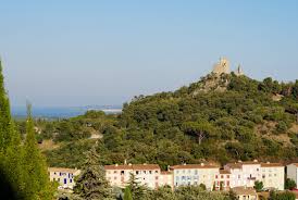 Das tal der roya ist ebenso reizvoll. Aufstieg Chateau De Grimaud Ein Ausflugsziel Am Golfe De Saint Tropez