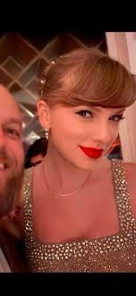 A dinner with Taylor Swift.😎😎