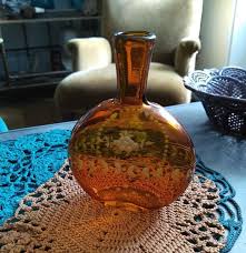 Petit Vase Flacon En Verre Ambre Grave Vintage Vintage Glass Etsy Vase Home Decor Decor