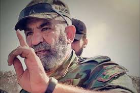 صورة من ذكريات المحطة الثانية تعود لسنة ١٩٨٣ كنت طالب بكلوريا ومدرس بمدرسة  المحطة الثانية الصورة بالصطاف امام حديقة بيت وديع بشور انا بدرالدين حميد  الحطاب و معي بسام عبدالعظيم الصالح وعندي