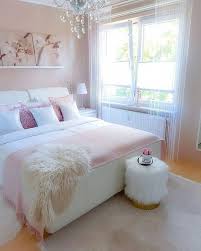 Great Interior Decorating Hacks Bedroomdesign Bedroom Design Trends Pink Bedroom Design Chic Living Room Decor