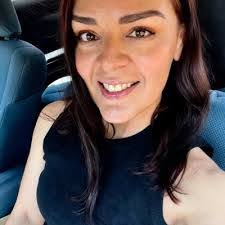 Brenda Amaro's Instagram, Twitter & Facebook