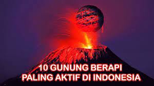 Dari sumbar kita bergeser ke jambi karena ada gunung berapi yang diakui sebagai gunung berapi tertinggi di indonesia. 10 Gunung Berapi Paling Aktif Dan Berbahaya Di Indonesia Youtube