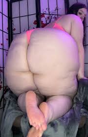 Snowangelcake's big tits - begging for touch