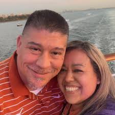 Which is better, Mr Sanchos or Paradise Resort in Cozumel?