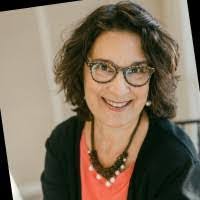 Hillary Kraft's Instagram, Twitter & Facebook