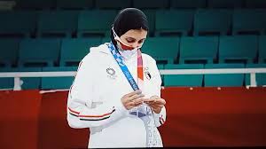 وحصدت جيانا فاروق برونزية وزن تحت 67 كجم بعد خسارتها في نصف النهائي أمام الصينية تشي. Dldvz9cmrt 2ym