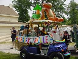 You've got some great ideas here for decorating a golf cart for christmas. 100 Golf Cart Decorating Ideas Golf Golf Carts Golf Cart Decorations