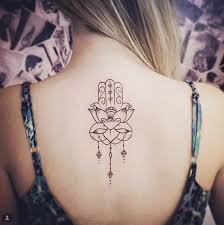 Hamsa Tattoo Ink Youqueen Girly Tattoos Tatuagem De Hamsa Tatuagens Mao De Fatima Tatuagem Na Mao