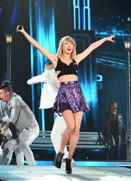 According to billboard's boxscore archives, the tour's overall gross of $150 million surpasses. Taylor Swift 1989 Tour Outfits And Costumes Pictures Glamour