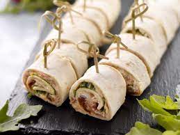 Wrap Aperitif Jambon Cru Roquette Fromage Frais Et Tomates Sechees Recette Aperitif Jambon Cru Recette Wrap Recette Apero Facile