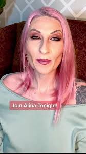 Paige Burroughs's Instagram, Twitter & Facebook