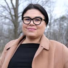 Beverly Mceachern's Instagram, Twitter & Facebook