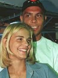 Ariana Veloz's Instagram, Twitter & Facebook