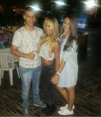 Su nombre es sonia isaza, con 35 años y madre soltera de dos hijos, es famosa por sus competencias fitness donde ha conseguido 2,3 millones de seguidores en su cuenta de instagram. Sonia Isaza Fans On Twitter Con Mis Hijos Https T Co Oob3ajdqz2