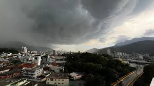 Risco de vendaval coloca 24 cidades em alerta após ciclone no Sul