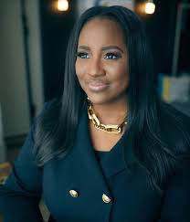 Nadine Spencer's Instagram, Twitter & Facebook