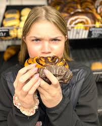 😍😍😍NÅR MEDARBEJDERNE ER FOR SNAKSALIGE😋😋😋 SÅ HAR VI ANDRE METODER  😂😂😂 VI HAR MASSER AF ONSDAGSSNEGLE FRA BYENS BRØDHUS SÅ KIG IND TE E  HØCKE. 😍😍😍😍😍😍😍😍😍😍😍😍😍😍😍😍😍😍😍😍😍  😍😍😍😍😍😍😍😍😍😍😍😍😍😍😍😍😍😍😍😍😍 #fypシ゚viralシ ...