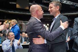 Tino chrupalla (born 14 april 1975) is a german politician, and member of the bundestag since 2017 of the alternative for germany (afd) party. Nachfolger Gaulands Als Afd Chef Das Harmlose Gesicht Taz De