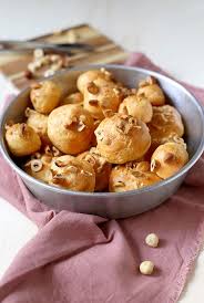 Gougeres Au Morbier Et Noisette Recette Recettes De Cuisine Recette Recette De Cuisine Simple