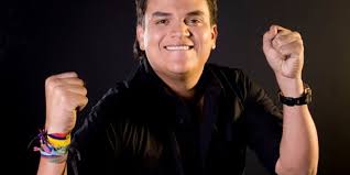 Silvestre (sylvester) es uno de los principales looney tunes, siempre aparece persiguendo a piolín, speedy gonzáles o hippety hopper. Silvestre Dangond Tour Dates 2021 2022 Silvestre Dangond Tickets And Concerts Wegow United States