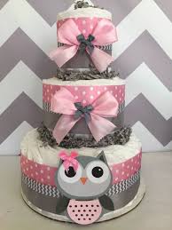 Windeltorte Basteln 18 Zuckersusse Ideen Deko Feiern Diy Zenideen Windeltorte Basteln Tischdeko Fur Babyparty Windelkuchen