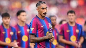 « Ensemble, nous sommes très forts » : Raphinha enflamme le Camp Nou avec un message enflammé avant d'affronter Al-Ahly