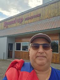 Meeting fellow Bills Mafia fans in Newport Oregon