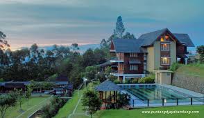 Pangalengan şehrindeki en yüksek puanlı kiralık tatil yerleri. Villa Puntang Djaya Palayangan 2021 Updated Prices Deals