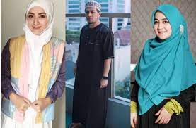 Pasalnya, pemilik nama lengkap pipik dian irawati itu dikabarkan telah menikah siri dengan sunu eks matta band. Umi Pipik Dan Sunu Diisyaratkan Telah Nikah Dagangan Bakso Suci Disorot Matamata Com
