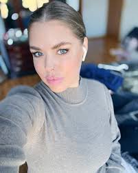 Heather (@mama.shark.diaries) · Instagram photos and Reels