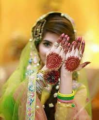 Pin By Asim Uddin On Maayo N Mehandi Engaged Divas Henna Designs Hand Beautiful Mehndi Design Bridal Mehndi Designs