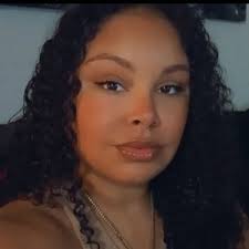 cheyenne (@cheybabyyy)