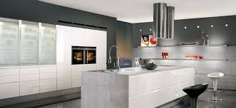Design Kuche In Tiefblau Softmatt Marquardt Kuchen Kuchen Design Moderne Kuche Kuchendesign