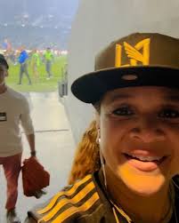 Last nite was a blast! 😍Thanks for inviting me to the winning game @lafc  !🙏🏽😌It was a lovely hang w my manager @joshola123 and his lovely wife  Ruth! 😊Thank you Seth Burton and Carlos for taking such ...