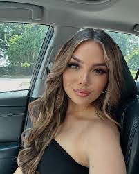 Savannah Sprague's Instagram, Twitter & Facebook