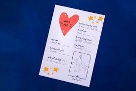 Schneiden sie zuerst einen kreis aus karton aus und bekleben sie diesen mit goldenem band. Vatertagsgeschenk Basteln 4 Einfache Ideen Mama Kreativ