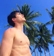 Sejak itu, model asal brasil ini tak pulang. 4 Fakta Eryck Amaral Model Ganteng Asal Brasil Yang Diduga Nikahi Aura Kasih Hari Ini Semua Halaman Suar