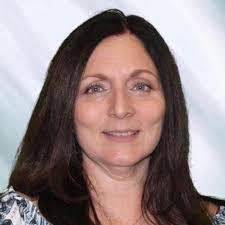 Gisel Flores's Instagram, Twitter & Facebook