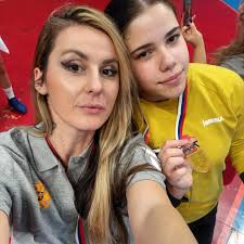 Pionirska reprezentacija Crne Gore pobjednik je turnira „7 kruna“ u  Kraljevu! Generacija koju predvode treneri Miloš Perović i Bobana Krstović  u finalu je savladala rumunsku Ramniku Vlčeu (2️⃣3️⃣:1️⃣5️⃣) i sa tri  pobjede