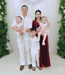 As with other common surnames, people having this surname are not necessarily related. Hanh Trinh Táº¡o Nen ThÆ°Æ¡ng Hiá»‡u Venus Cá»§a Ceo Háº±ng Nguyá»…n